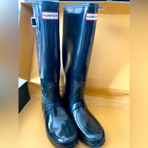 Hunter boots. High gloss.